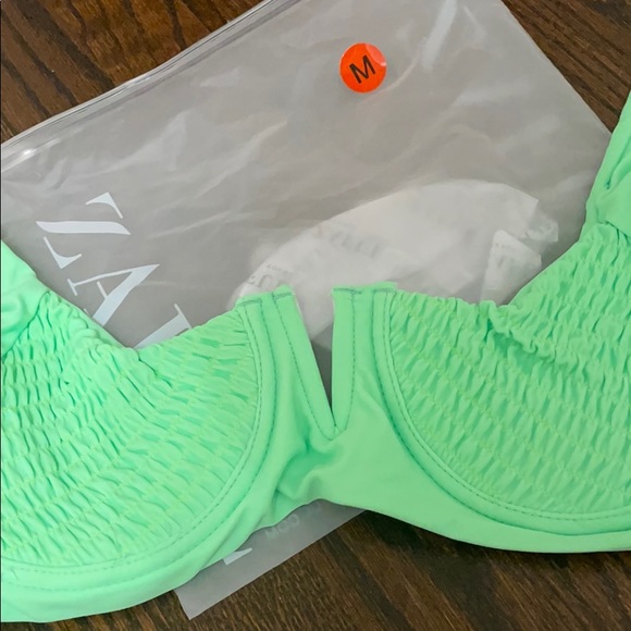 Bathing suit - Picture 3 of 4